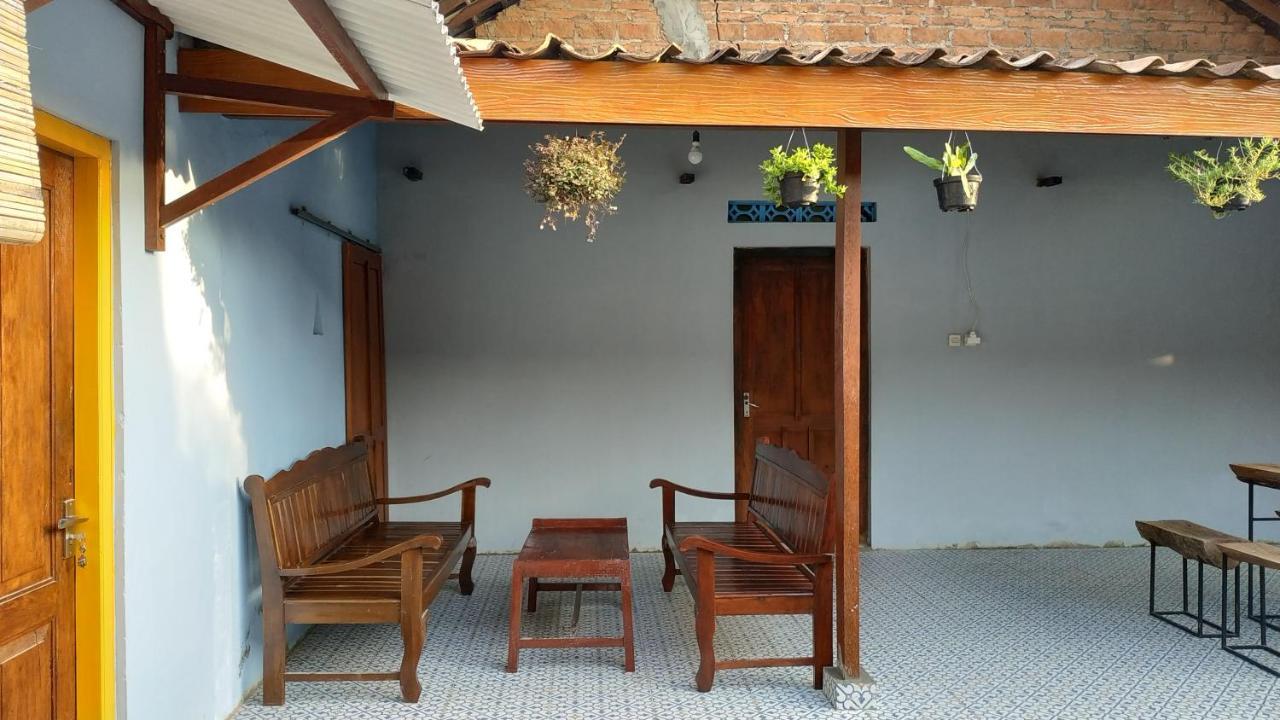 Genthong Homestay Magelang Zewnętrze zdjęcie