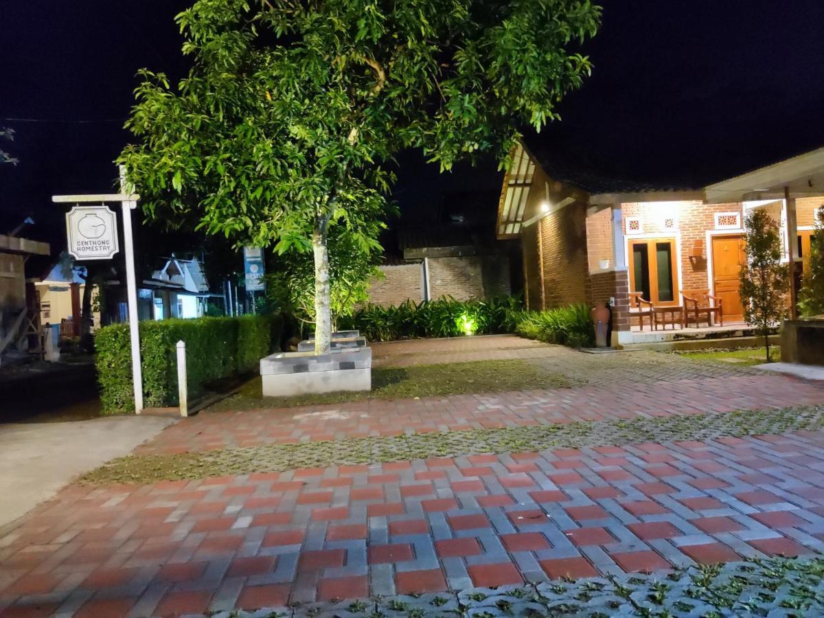 Genthong Homestay Magelang Zewnętrze zdjęcie