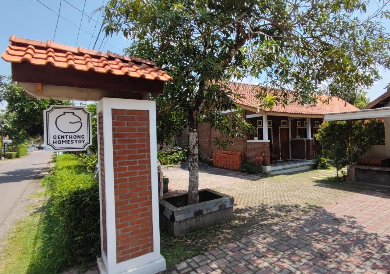 Genthong Homestay Magelang Zewnętrze zdjęcie