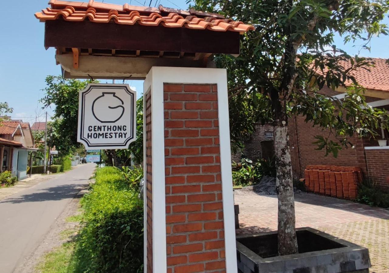 Genthong Homestay Magelang Zewnętrze zdjęcie