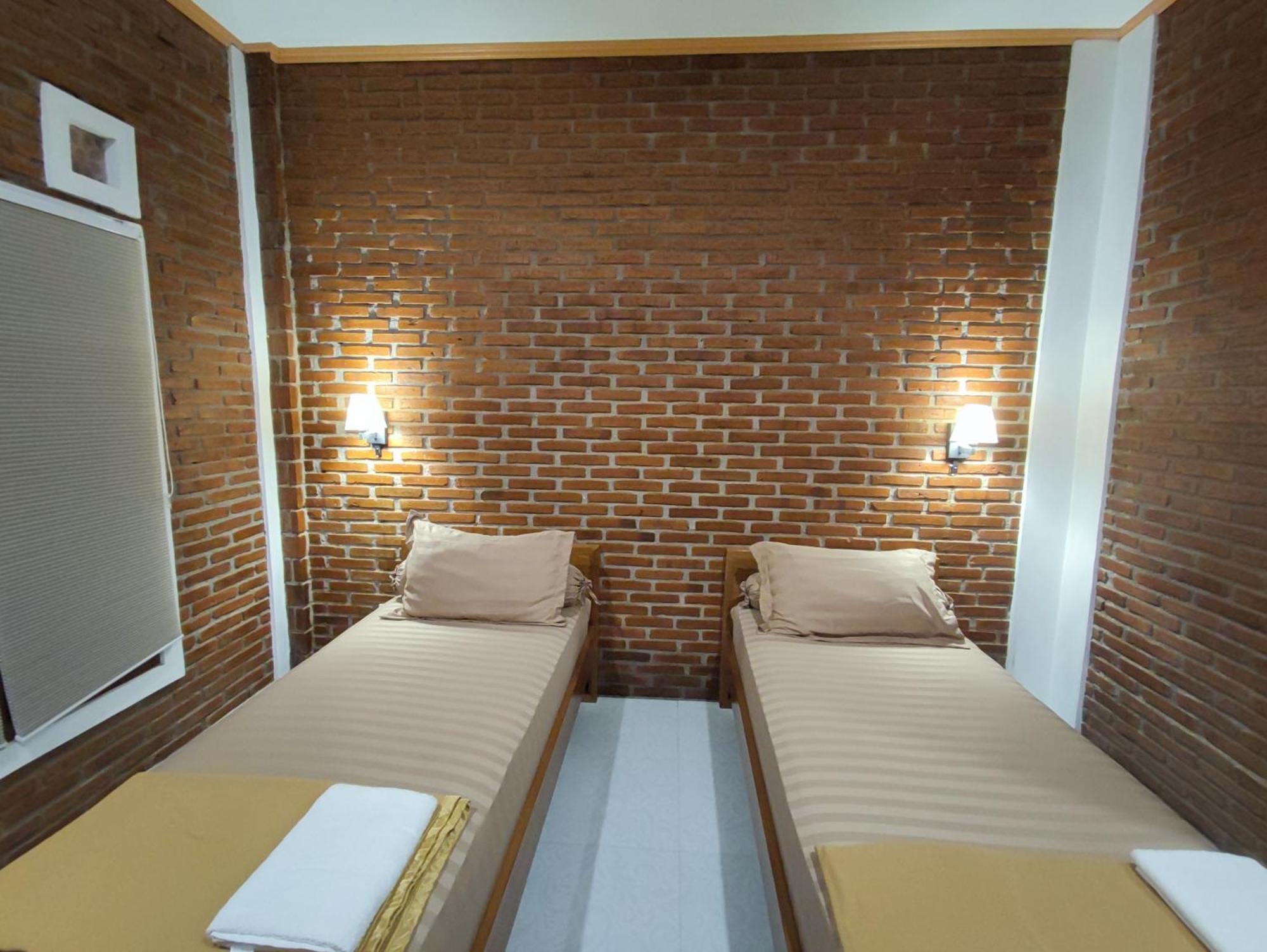 Genthong Homestay Magelang Zewnętrze zdjęcie