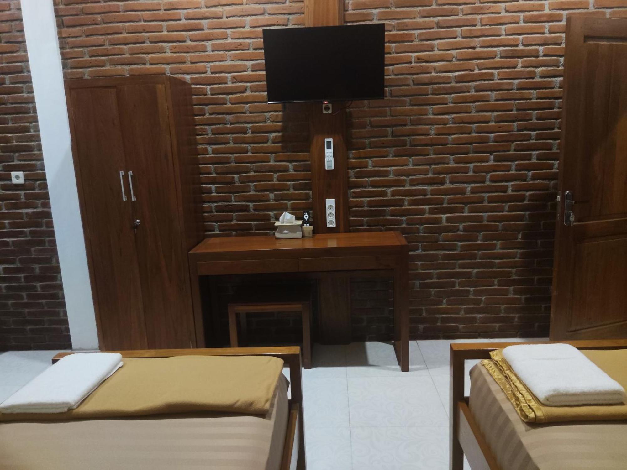 Genthong Homestay Magelang Zewnętrze zdjęcie