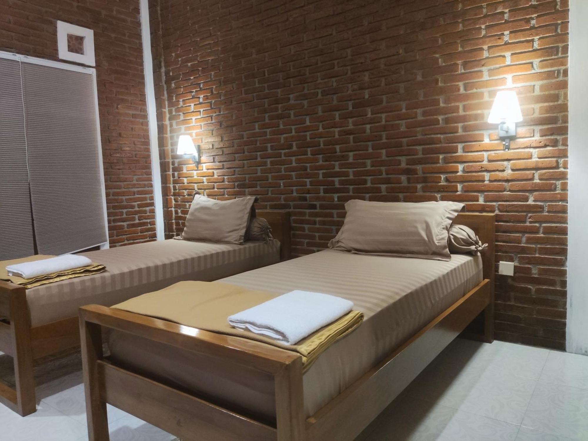 Genthong Homestay Magelang Zewnętrze zdjęcie