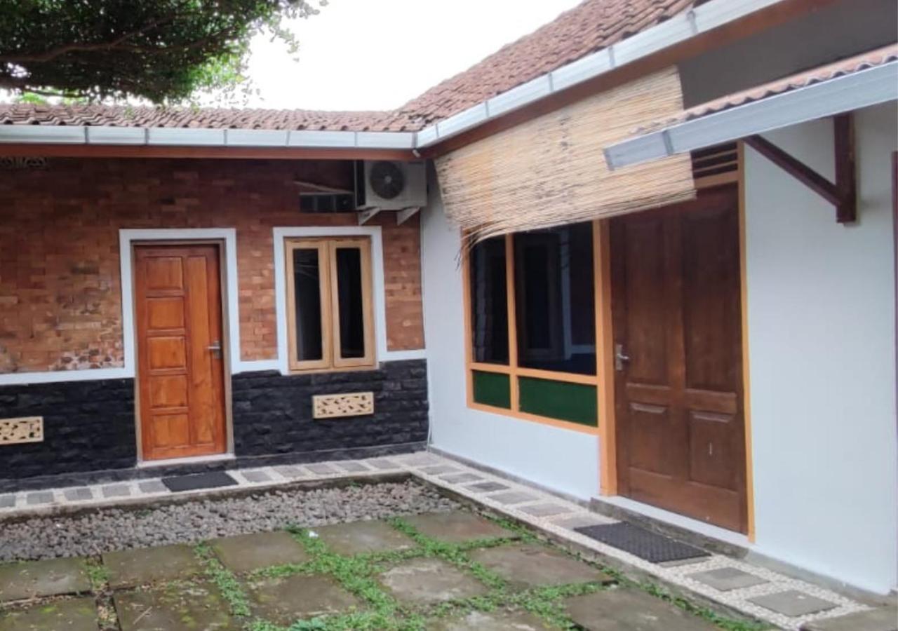 Genthong Homestay Magelang Zewnętrze zdjęcie