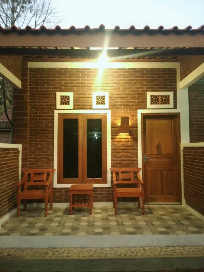 Genthong Homestay Magelang Zewnętrze zdjęcie