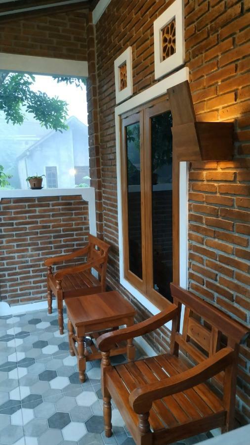 Genthong Homestay Magelang Zewnętrze zdjęcie